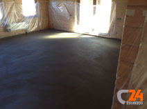 стяжка пола частного дома