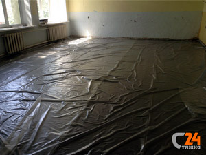 Укрываем стяжку пленкой | превью