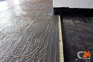 Гидроизоляция, звукоизоляция, пленка, сетка перед устройством стяжки пола | превью