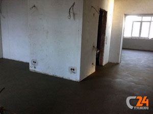 Полусухая стяжка пола в доме в коттеджном поселке в Новой Москве. Фото 3