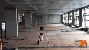 стяжка пола или наливной пол