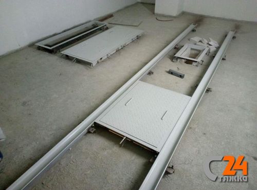 Металлические конструкции в стяжке пола