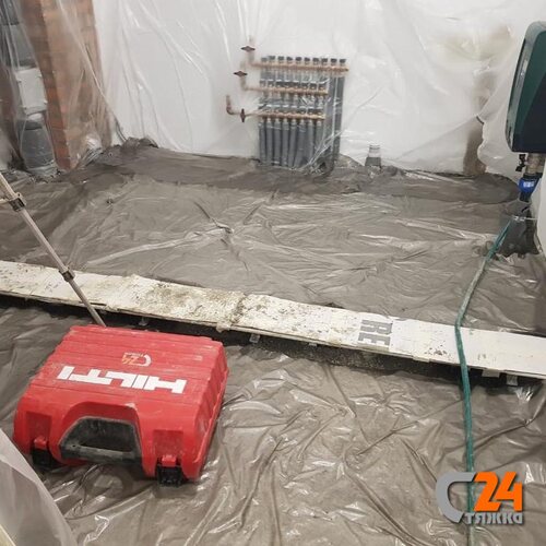 заливка стяжки