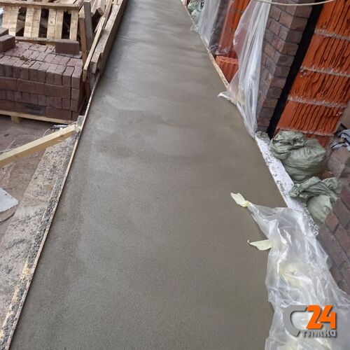 стяжка пола на уличной территории