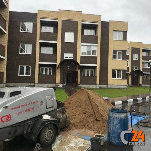 стяжка пола в квартире