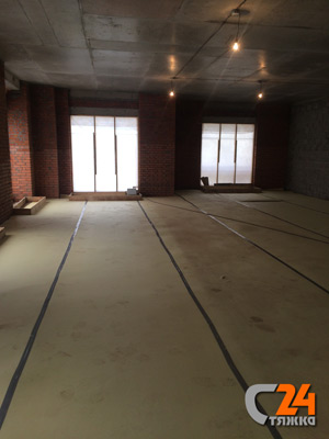 стяжка пола с шумоизоляцией в клубном доме - вид 1